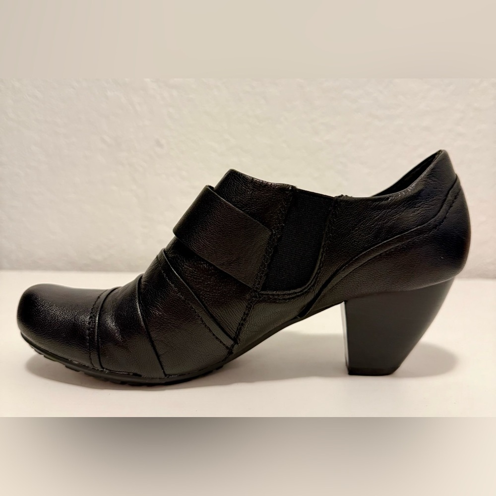 Witchy Black leather Women's Heeled Shoes - Picture 14 of 16